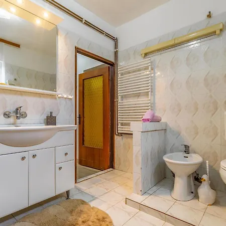 1 Bedroom Awesome In