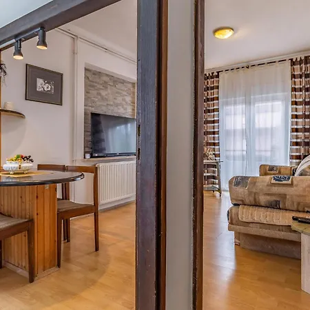 Apartment 1 Bedroom Awesome In Medulin